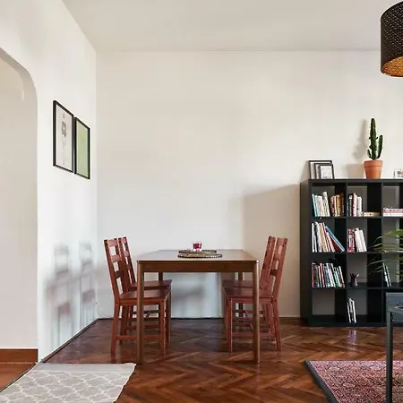 Vintage Apartment In The Old Town Bratislava Exteriér fotografie